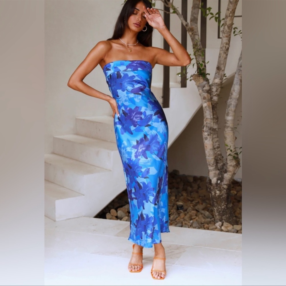 Green/Blue Strapless Dress with Cur Out in Back